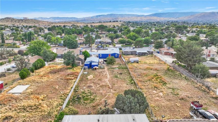 4325 W Avenue L-4, Quartz Hill, California 93536
