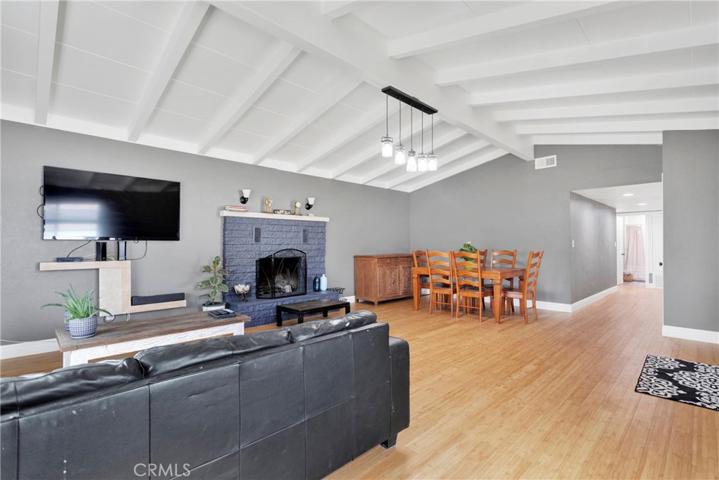 4325 W Avenue L-4, Quartz Hill, California 93536