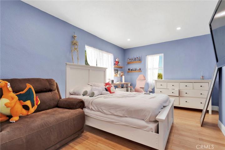 4325 W Avenue L-4, Quartz Hill, California 93536