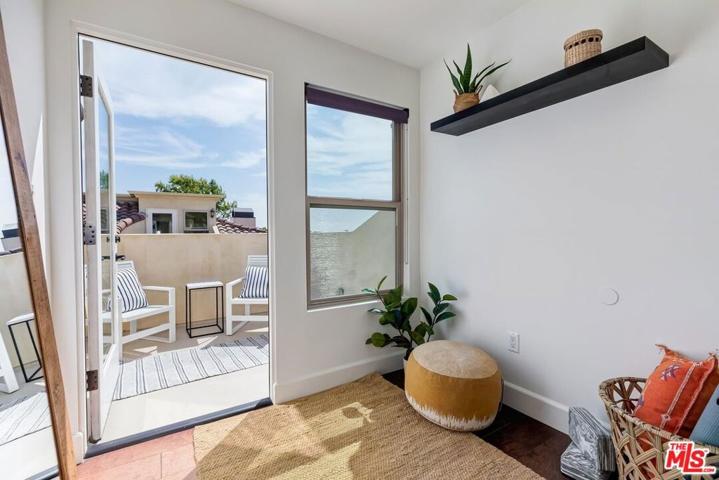1837 12th Street Unit 1, Santa Monica, California 90404