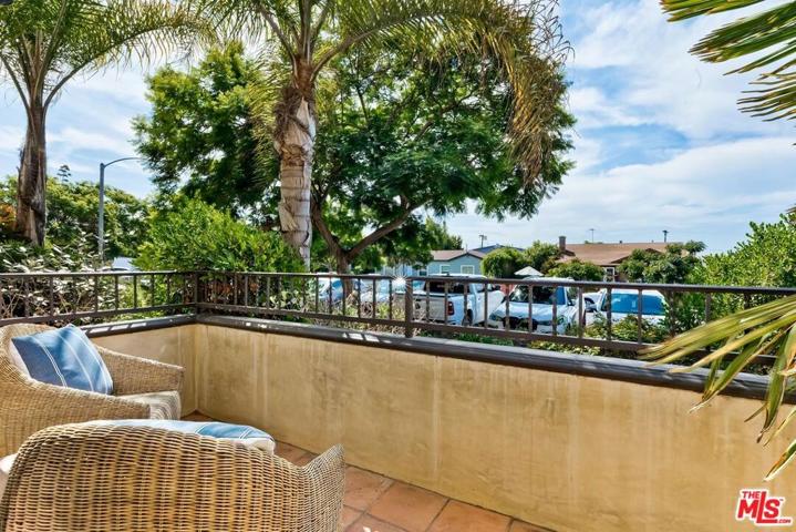 1837 12th Street Unit 1, Santa Monica, California 90404