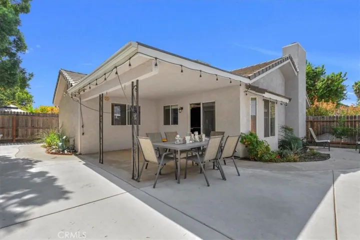 9568 N Barton Avenue, Fresno, California 93720