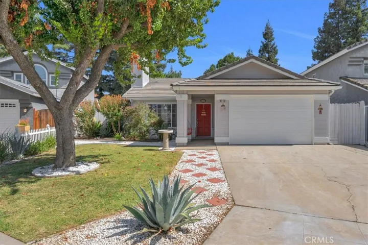 9568 N Barton Avenue, Fresno, California 93720