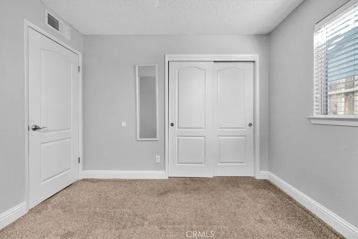 9568 N Barton Avenue, Fresno, California 93720