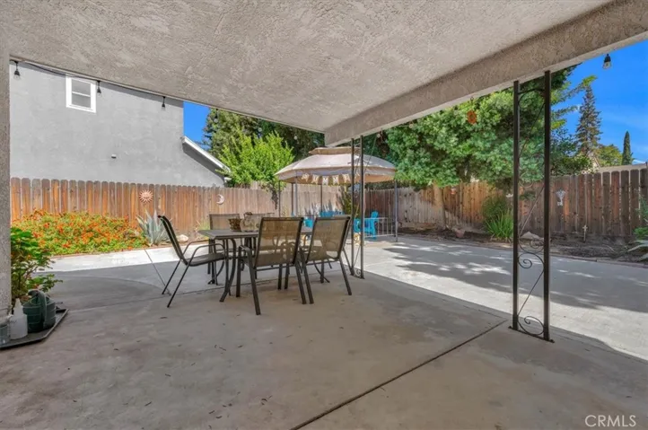 9568 N Barton Avenue, Fresno, California 93720