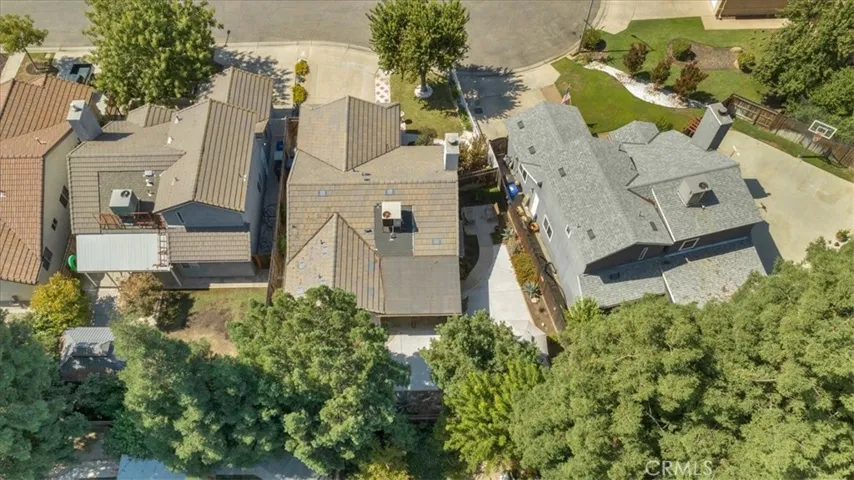 9568 N Barton Avenue, Fresno, California 93720