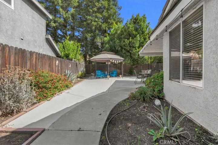 9568 N Barton Avenue, Fresno, California 93720