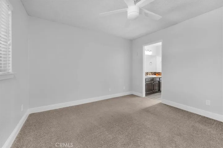 9568 N Barton Avenue, Fresno, California 93720
