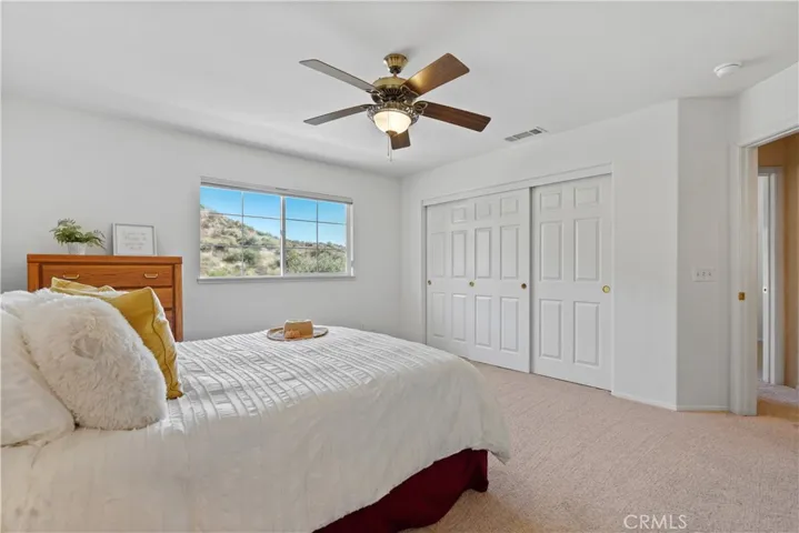28811 Park Woodland Place, Saugus, California 91390