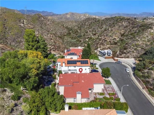 28811 Park Woodland Place, Saugus, California 91390