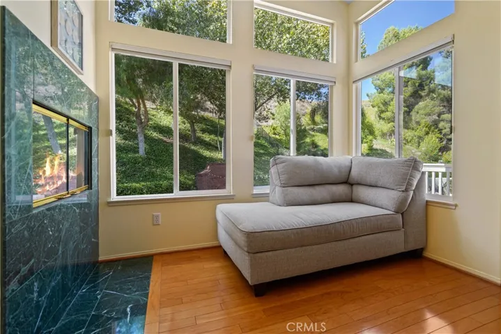 28811 Park Woodland Place, Saugus, California 91390