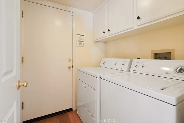 28811 Park Woodland Place, Saugus, California 91390