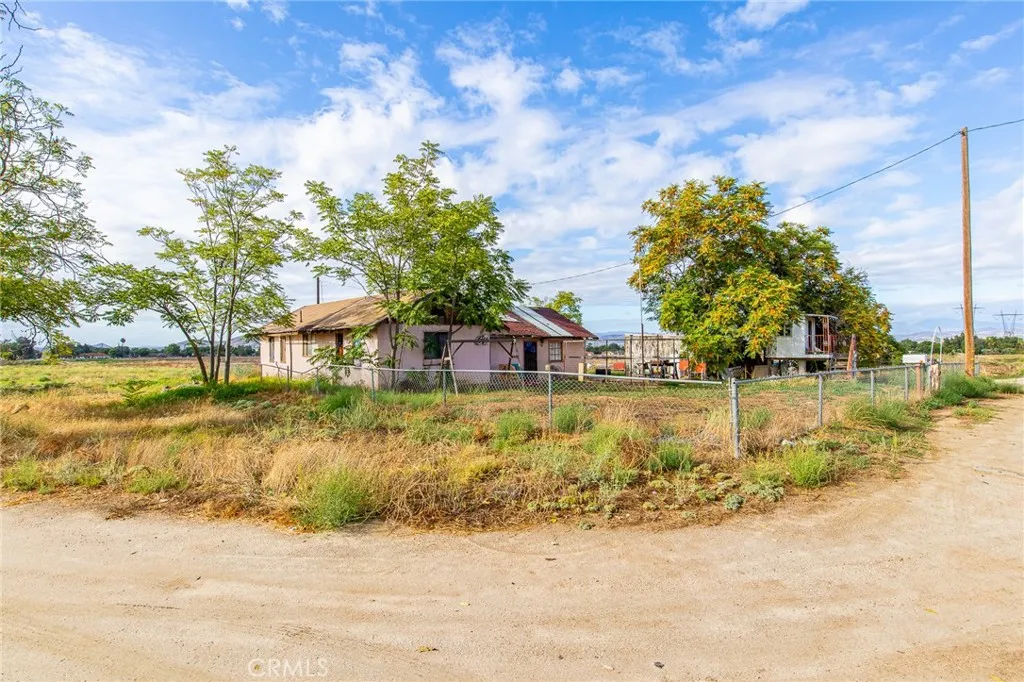 23489 Mapes Road, Romoland, California 92585 home-pic-4