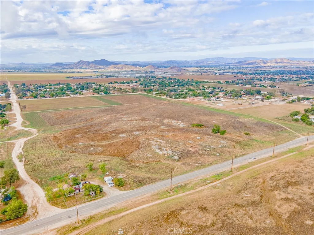 23489 Mapes Road, Romoland, California 92585 home-pic-1