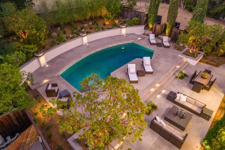 8 Hillbrook Drive, Portola Valley, California 94028