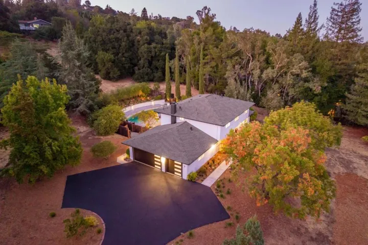 8 Hillbrook Drive, Portola Valley, California 94028