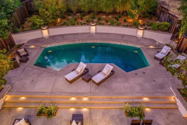 8 Hillbrook Drive, Portola Valley, California 94028