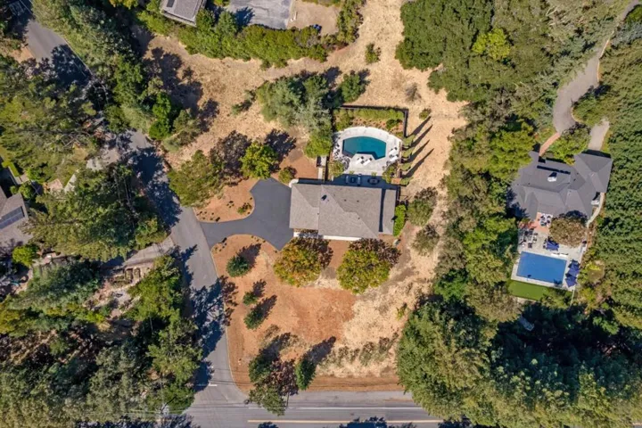 8 Hillbrook Drive, Portola Valley, California 94028