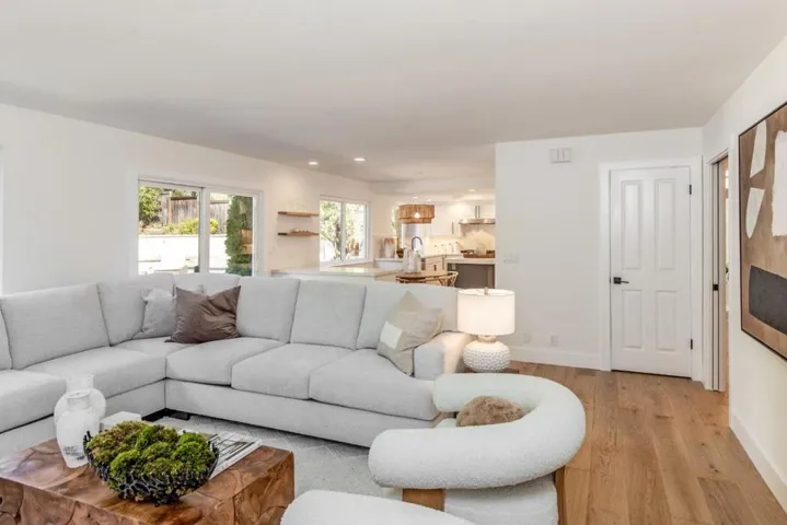 8 Hillbrook Drive, Portola Valley, California 94028