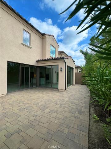 125 Della, Irvine, California 92602