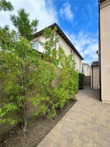 125 Della, Irvine, California 92602