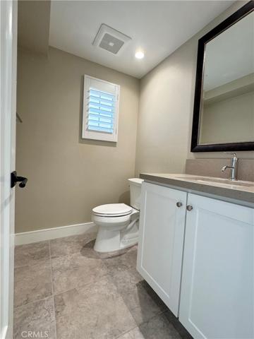 125 Della, Irvine, California 92602
