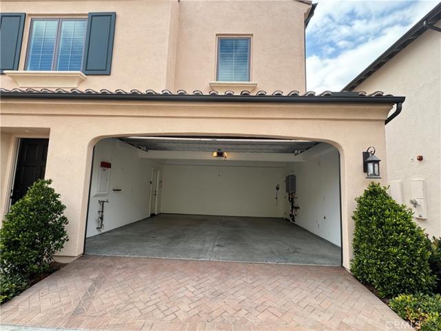 125 Della, Irvine, California 92602