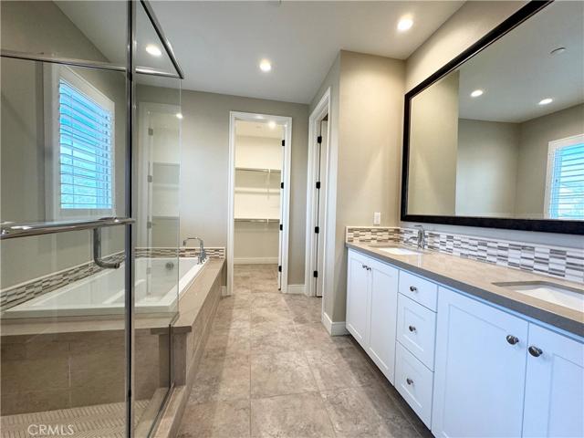 125 Della, Irvine, California 92602