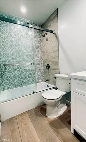 2411 Prospect Avenue Unit 221, Hermosa Beach, California 90254
