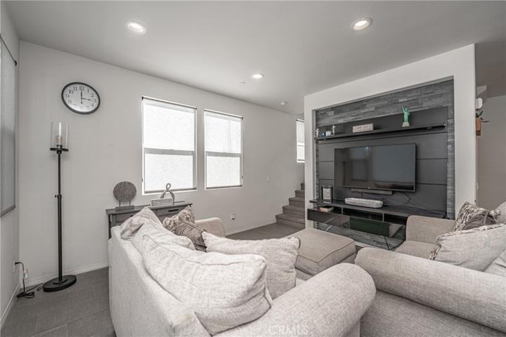 8134 3rd Street Unit 108, Downey, California 90241