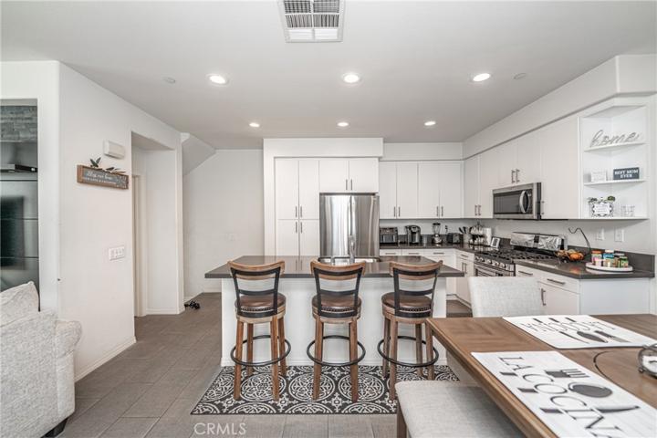 8134 3rd Street Unit 108, Downey, California 90241