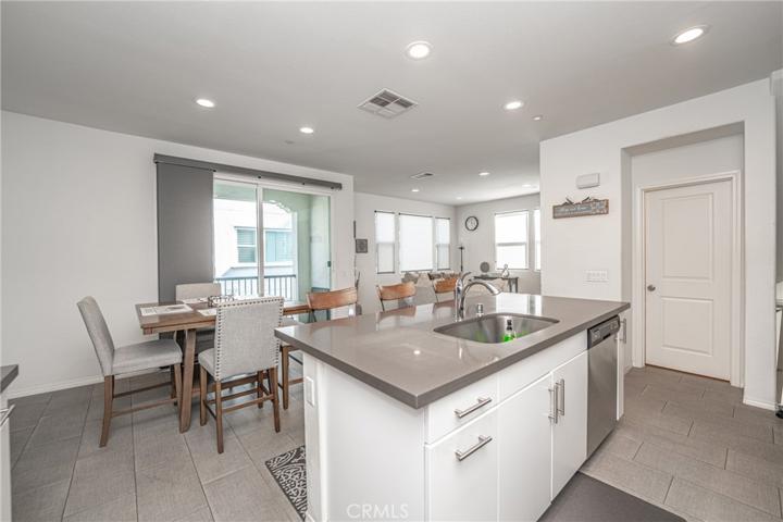8134 3rd Street Unit 108, Downey, California 90241