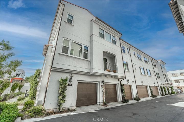 8134 3rd Street Unit 108, Downey, California 90241