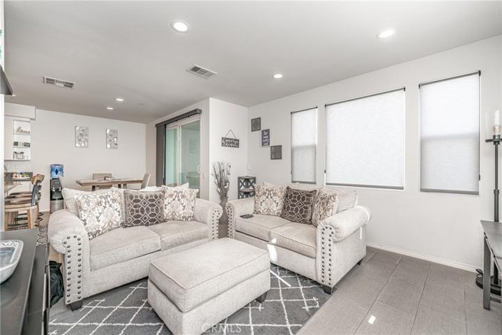 8134 3rd Street Unit 108, Downey, California 90241