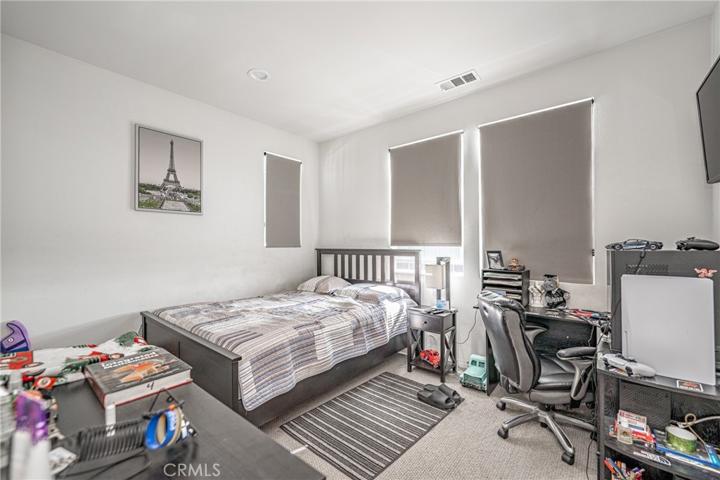 8134 3rd Street Unit 108, Downey, California 90241