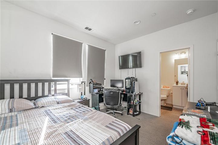 8134 3rd Street Unit 108, Downey, California 90241
