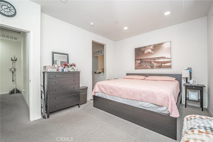 8134 3rd Street Unit 108, Downey, California 90241