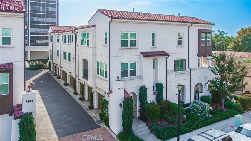 8134 3rd Street Unit 108, Downey, California 90241