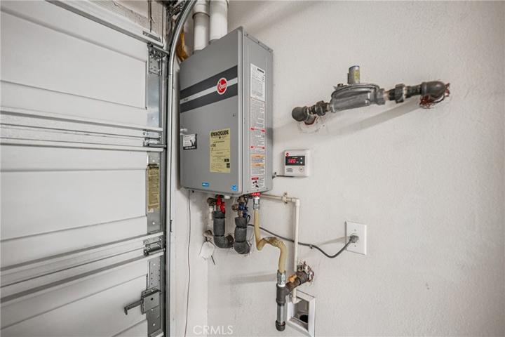 8134 3rd Street Unit 108, Downey, California 90241