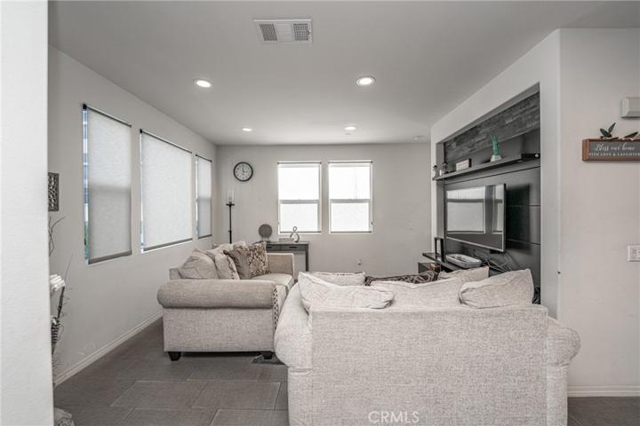 8134 3rd Street Unit 108, Downey, California 90241