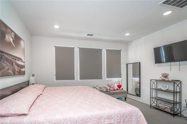 8134 3rd Street Unit 108, Downey, California 90241