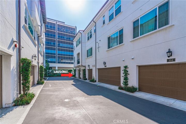 8134 3rd Street Unit 108, Downey, California 90241