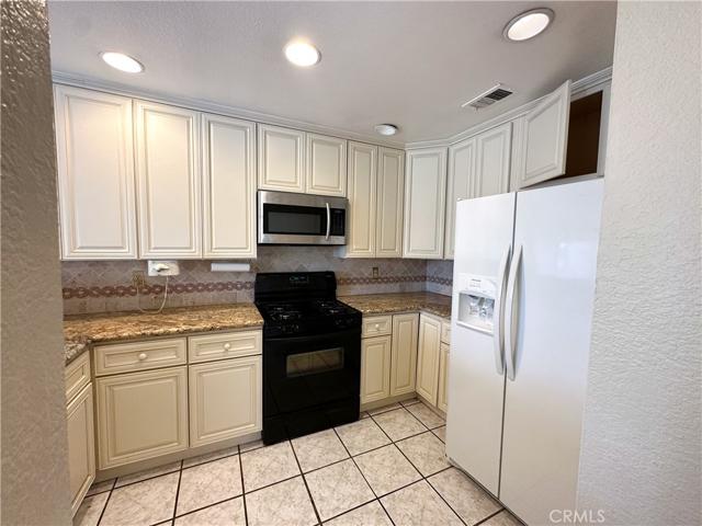 928 S Crossbow Lane Unit 4, Anaheim, California 92804