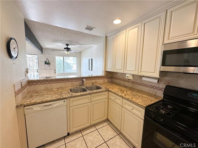 928 S Crossbow Lane Unit 4, Anaheim, California 92804