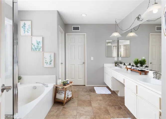 Spacious Master Bathroom