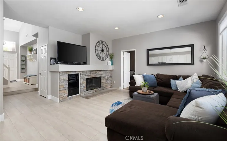 11 Wayfaire, Rancho Santa Margarita, California 92688