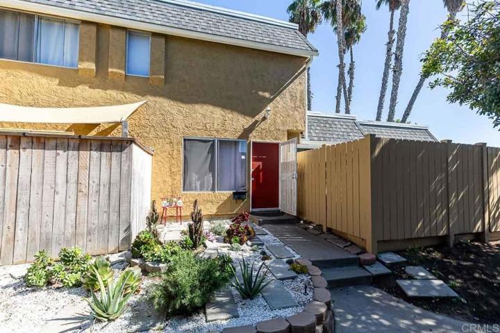 1191 Madera Ln, Vista, California 92084