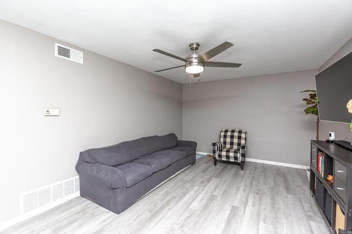 1191 Madera Ln, Vista, California 92084