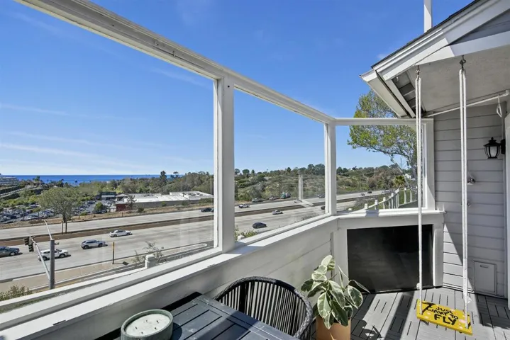 193 Mangano Circle, Encinitas, California 92024