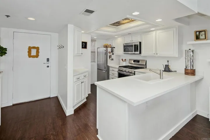 193 Mangano Circle, Encinitas, California 92024